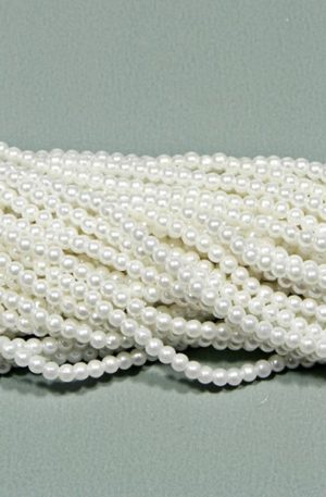 03-018 fehér tekla gyöngy 4mm