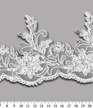 06-1110 Fehér gyöngyös szegő csipke 10cm