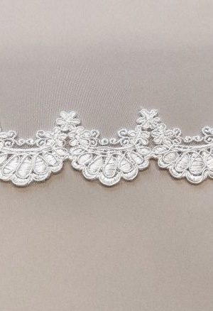 06-1209 Krém zsinórozott szegő csipke 3,5cm széles