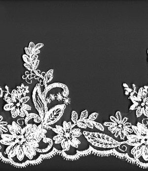 06-1227 Fehér zsinóros csipke szegő 15 cm