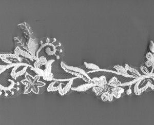 06-1259 Fehér csipke szegő 7,5 cm