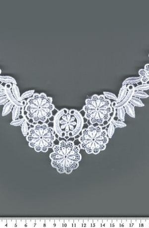 06-386 Légcsipke fehér motívum