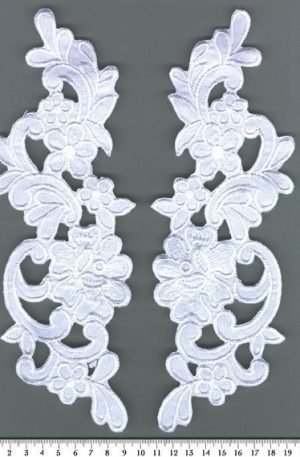 06-416 Düsesz alapú fehér páros csipke
