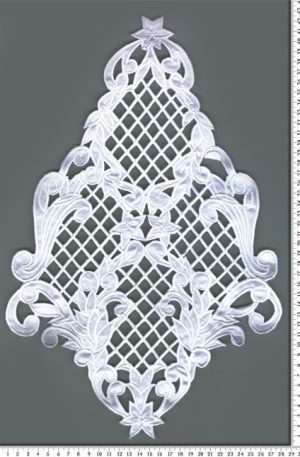 06-506 Szatén alapú fehér csipkemotívum