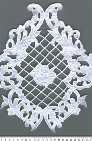 06-511 Düsesz alapú fehér csipkemotívum