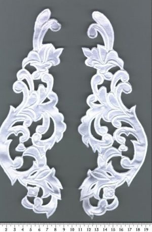 06-517 Szatén alapú fehér páros csipke