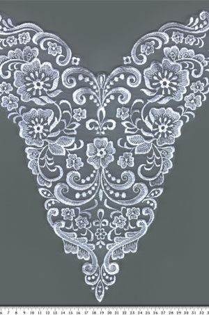 06-554 Organza alapú fehér csipkemotívum