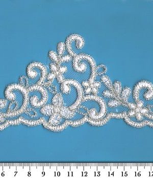 06-913 Fehér színű szegő csipke 7,5cm