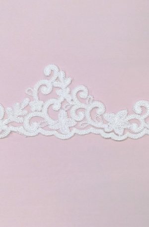 06-914 törtfehér szegő csipke 7,5cm