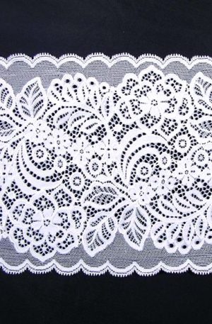 06-m-18 Fehér elasztikus szegő csipke 16cm