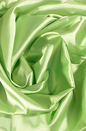 15-050 Almazöld szatén 150cm