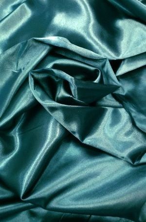 15-27 Sötét Türkizzöld szatén