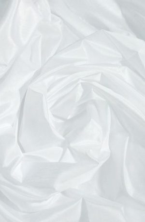 15-320 Fehér shantung 150cm