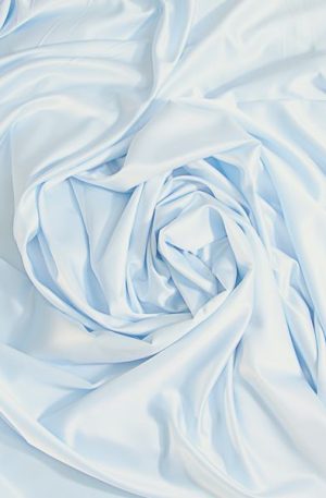 15-356 Világos kék düsesz 150cm