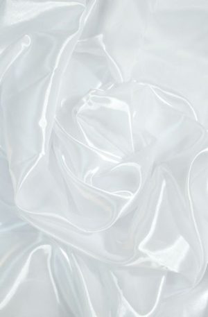 15-378 Fehér tripla organza 150cm