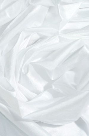 15-404 Fehér gyűrt spark szatén 150cm