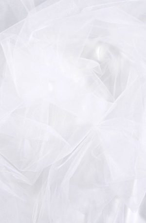 15-481 Fehér közép tüll 150cm