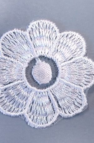 06-677  Virág - krém (csipke F042 krém)