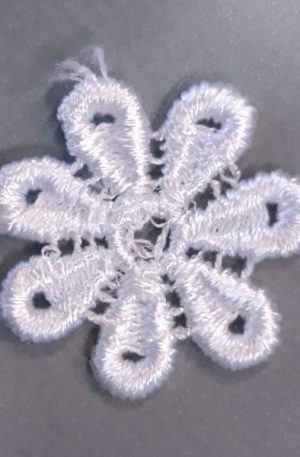 06-638  Virág -fehér (csipke F050 fehér)