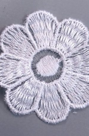 06-676  Virág -fehér (csipke F081 fehér)