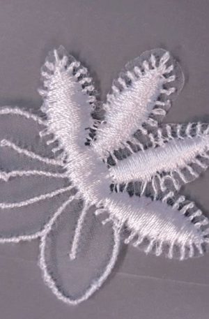 06-598 Virág - fehér (csipke 8136)