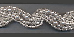 23-102 Törtfehér fűzött gyöngy