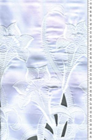 28-127 Fehér matt szatén alapú csipke