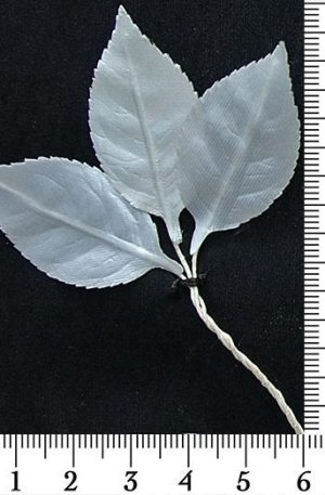 30-133 Levél - fehér