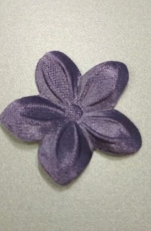 30-225 Szatén Virág sötét orgona lila