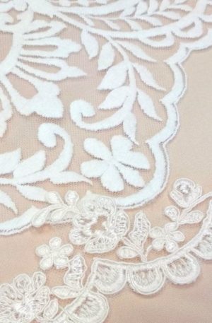 Törtfehér csipkeszegő