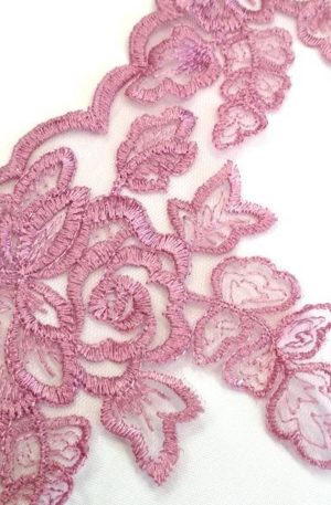 Színes csipkeszegő