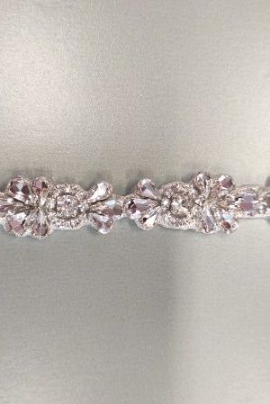 06-1267  Kristályos szegő 1,7cm széles