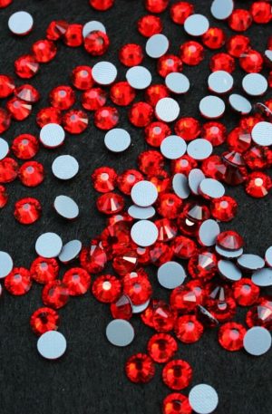 19-101 Piros kerek kristály Hotfix 5mm