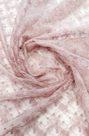 28-74044-002 Púder színű csipke anyag, tüll alapú