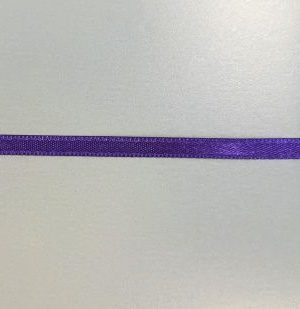 31-044-11 püspöklila szatén szalag 0,5 cm széles