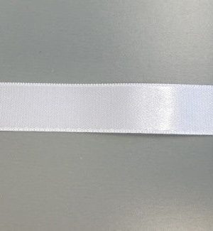31-044-25 fehér szatén szalag 2 cm széles
