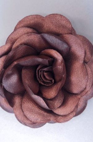 30-5 Sötétbarna szatén pufi rózsa 8cm