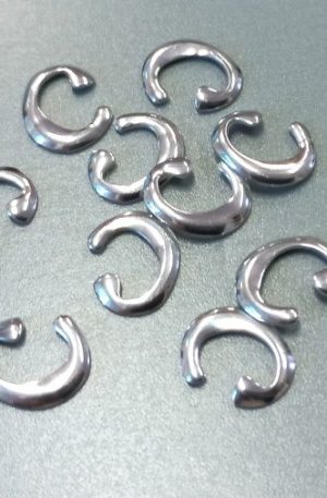 18-20 Ezüst színű felvasalható dísz 10db