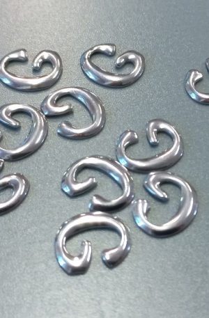 18-22 Ezüst színű felvasalható dísz 10db