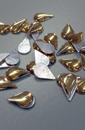 18-9 Arany színű felvasalható dísz 100db