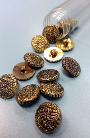 01-052 Arany színű műanyag gomb