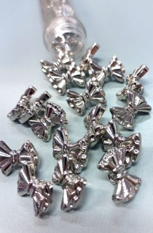 01-154 Ezüst színű műanyag gomb