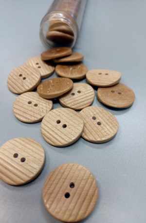 01-290 Fa hatású műanyag gomb