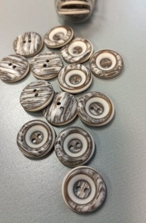 01-288 Műanyag gomb