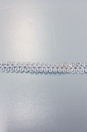 31-080-49 Ezüst színű díszítő szalag 0,5 cm széles