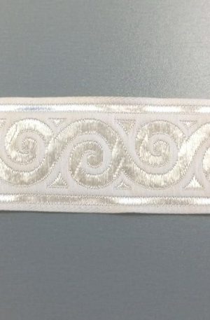 31-080-7 Törtfehér szalag 3,2 cm széles