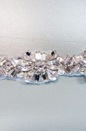 06-1289  Kristályos szegő 2cm széles