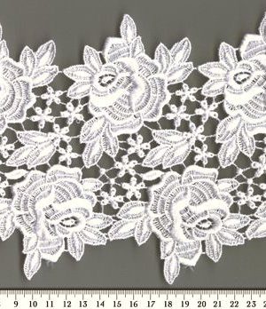 06-447-K Törtfehér légcsipke szegő 17cm