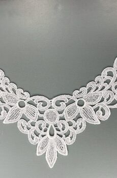 06-308 Fehér légcsipke motívum