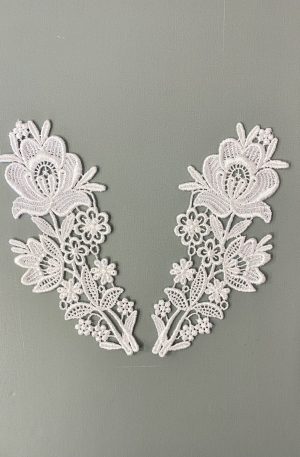 06-312 Fehér páros légcsipke